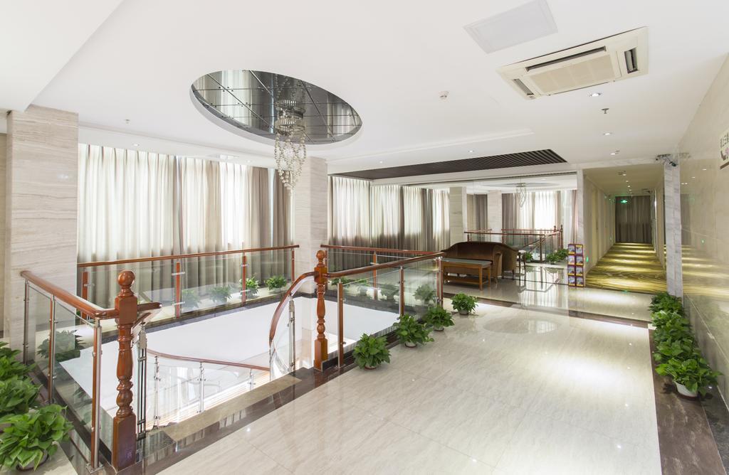 广州凯旋龙酒店（白云机场店） 外观 照片